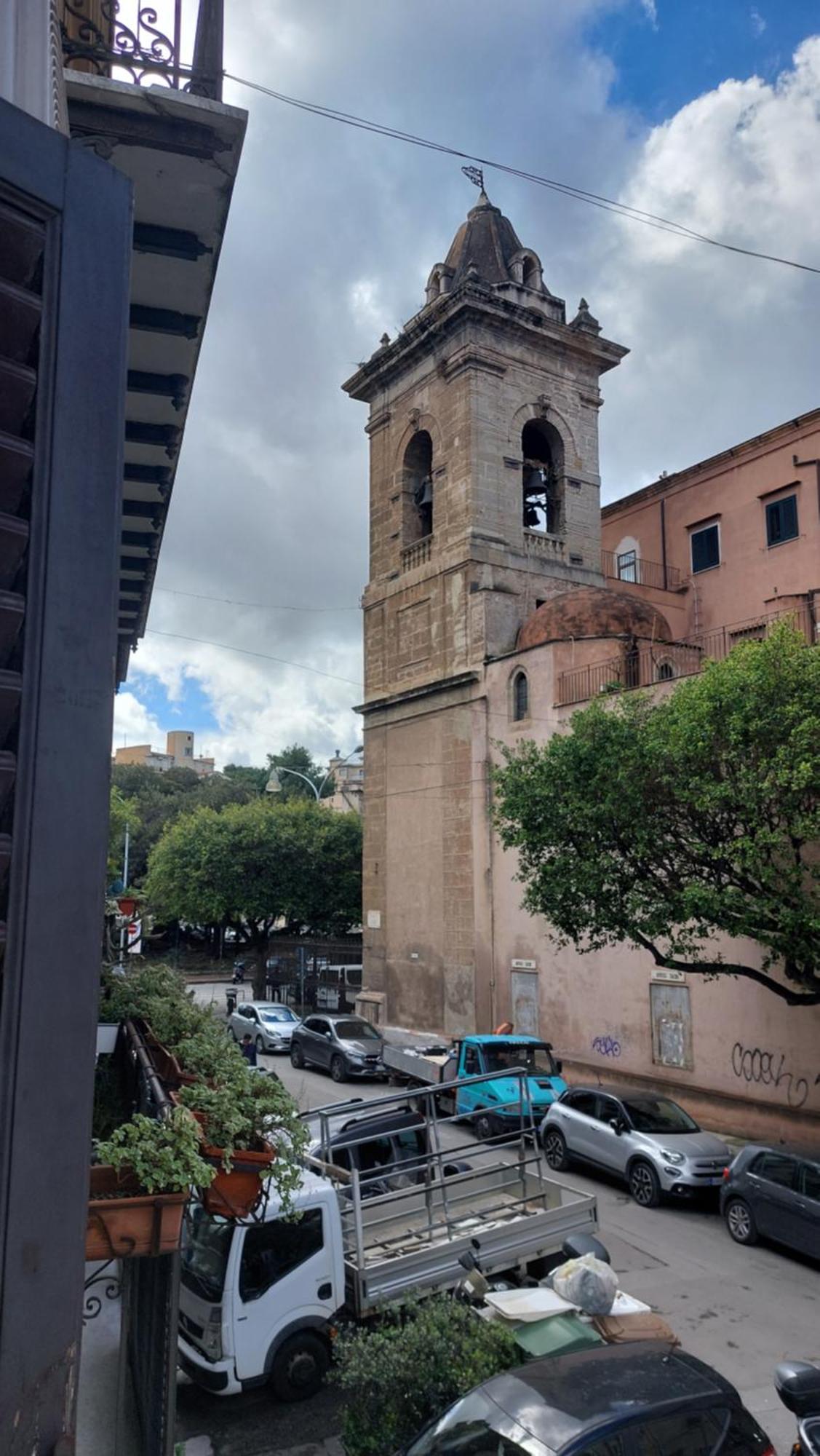 Casa Santoliva In Centro A Palermo Otel Dış mekan fotoğraf