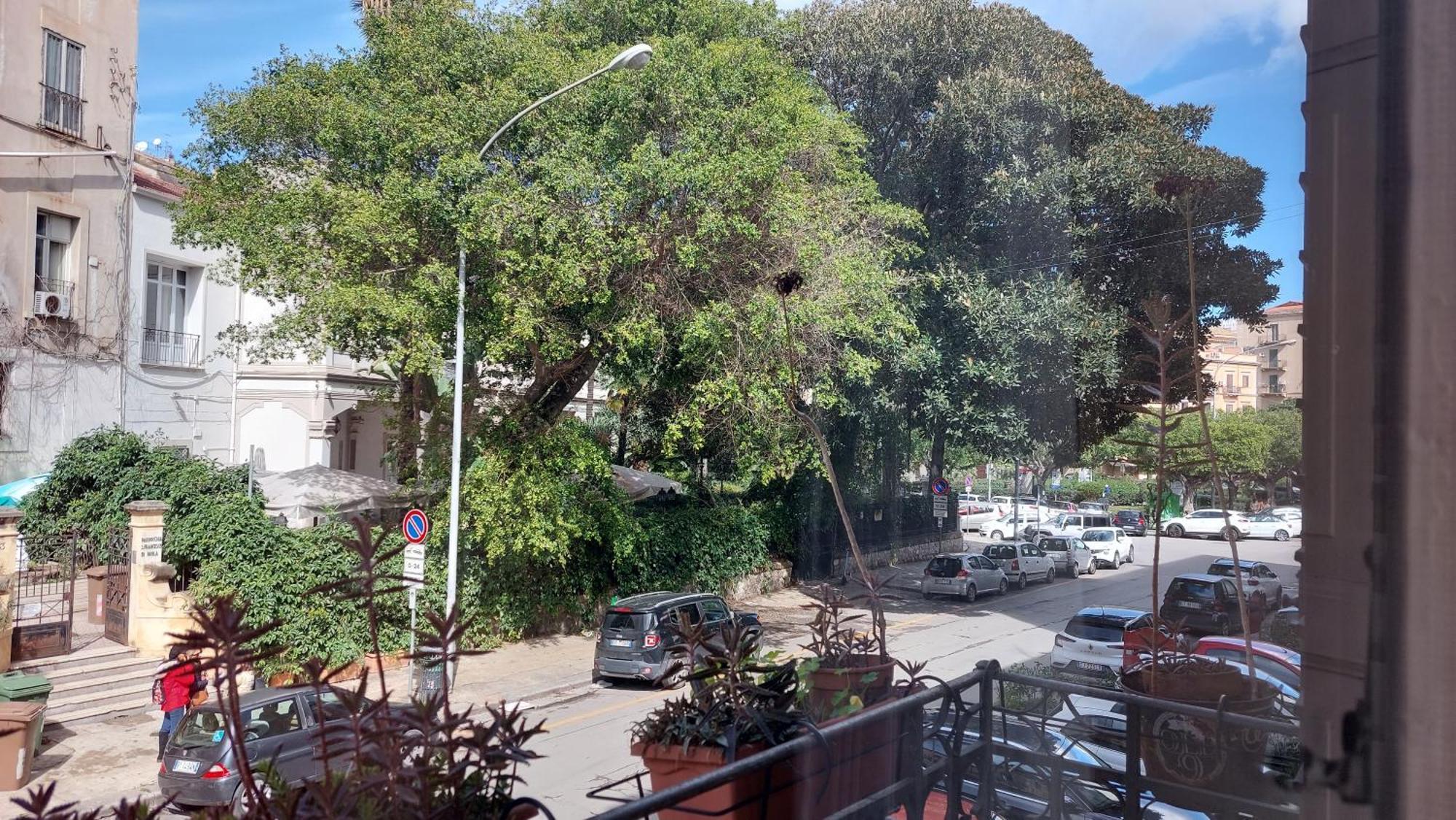 Casa Santoliva In Centro A Palermo Otel Dış mekan fotoğraf